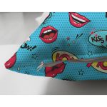 - Suet-K3282-Gorsel-2 - Realhomes Çift Taraflı Popart Desenli Özel Tasarımlı Dijital Baskılı Modern Süet Yastık Kırlent Kılıfı Realhomes