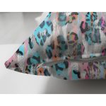 - Suet-K3629-Gorsel-2 - Realhomes Çift Taraflı Kaplan Desenli İllüstrasyon Dijital Baskılı Özel Tasarım Modern Süet Yastık Kırlent Kılıfı Realhomes