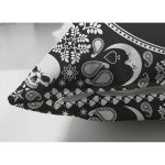 - Suet-K3642-Gorsel-2 - Realhomes Çift Taraflı Kuru Kafa Motifli Dijital Baskılı Modern Süet Yastık Kırlent Kılıfı Realhomes