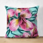 - Suet-K3703-Gorsel - Realhomes Çift Taraflı mavi zeminli Rengarenk Çiçekler Modern Süet Yastık Kırlent Kılıfı Realhomes