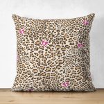 - Suet-K3712-Gorsel - Realhomes Çift Taraflı Leopar Motifli Dijital Baskılı Süet Yastık Kırlent Kılıfı Realhomes
