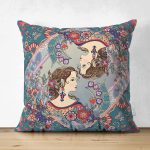 - Suet-K3746-Gorsel - Realhomes Çift Taraflı Kadın Motifli Dijital Baskılı Modern Süet Yastık Kırlent Kılıfı Realhomes