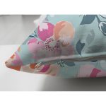 - Suet-K3826-Gorsel-2 - Realhomes Çift Taraflı Açık Mavi Zeminde Rengarenk Çiçekler Dijital Baskılı Modern Süet Yastık Kırlent Kılıfı Realhomes