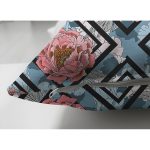 - Suet-K3892-Gorsel-2 - Realhomes Çift Taraflı Mavi zeminde Geometrik Motifler Dijital Baskılı Modern Süet Yastık Kırlent Kılıfı Realhomes