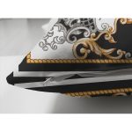 - Suet-K3984-Gorsel-2 - Realhomes Çift Taraflı Siyah Beyaz Zeminde Etnik Desenli Özel Tasarım Dijital Baskılı Modern Süet Yastık Kırlent Kılıfı Realhomes