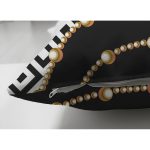 - Suet-K3998-Gorsel-2 - Realhomes Çift Taraflı Siyah Beyaz Zeminde Altın Renk Motifli Özel Tasarım Dijital Baskılı Modern Süet Yastık Kırlent Kılıfı Realhomes