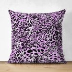 - Suet-K4007-Gorsel - Realhomes Çift Taraflı Mor Leopar Desenli Özel Tasarım Dijital Baskılı Modern Süet Yastık Kırlent Kılıfı Realhomes