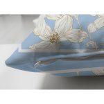 - Suet-K4011-Gorsel-2 - Realhomes Çift Taraflı Mavi Zeminde Beyaz Çiçek Motifli Özel Tasarım Dijital Baskılı Modern Süet Yastık Kırlent Kılıfı Realhomes