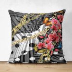 - Suet-K4035-Gorsel - Realhomes Çift Taraflı Altın Zincir Ve Çiçek Desenli Özel Tasarım Dijital Baskılı Modern Süet Yastık Kırlent Kılıfı Realhomes