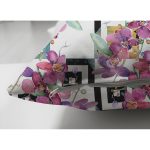 - Suet-K4067-Gorsel-2 - Realhomes Çift Taraflı Geometrik Zeminde Çiçek Desenli Özel Tasarım Dijital Baskılı Modern Süet Yastık Kırlent Kılıfı Realhomes