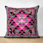 - Suet-K4092-Gorsel - Realhomes Çift Taraflı Kazayağı Zeminli Geometrik Motifli Özel Tasarım Dijital Baskılı Modern Süet Yastık Kırlent Kılıfı Realhomes