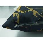 - Suet-K6009-Gorsel-2 - Realhomes Çift Taraflı Koyu Zeminde Altın Rengi Mermer Desenli Dijital Baskılı Dekoratif Süet Yastık Kırlent Kılıfı Realhomes