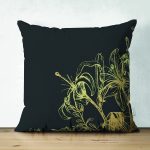 - Suet-K6010-Gorsel - Realhomes Çift Taraflı Koyu Zeminde Altın Rengi Çerçeveli Dijital Baskılı Dekoratif Süet Yastık Kırlent Kılıfı Realhomes