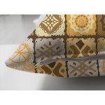 - Suet-K6335-Gorsel-2 - Realhomes Çift Taraflı Damalı Karmaşık Şekiller Desenli Dijital Baskılı Dekoratif Süet Yastık Kırlent Kılıfı Realhomes