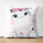 - Suet-K6606-Gorsel - Realhomes Çift Taraflı Sevimli Bebek Suaygırı Çocuk Odası Dijital Baskılı Dekoratif Süet Yastık Kırlent Kılıfı Realhomes