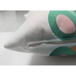 - Suet-K6621-Gorsel-2 - Realhomes Çift Taraflı Sevimli Yeşil Bebek Dinozor Çocuk Odası Dijital Baskılı Dekoratif Süet Yastık Kırlent Kılıfı Realhomes