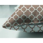 - Suet-K9278-Gorsel-2 - Realhomes Çift Taraflı Vizon & Beyaz Ogea Desenli Dijital Baskılı Dekoratif Süet Yastık Kırlent Kılıfı Realhomes