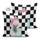 Çift Taraflı Dama Zeminli Fotoğraf Çeken Kız Tasarımlı Dijital Baskılı Modern Süet Yastık Kırlent Kılıfı Realhomes