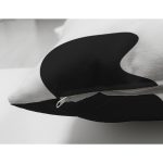 - Suet-K9307-Gorsel-2 - Realhomes Çift Taraflı Özel Tasarım 5 Dakika Daha Dijital Baskılı Dekoratif Süet Yastık Kırlent Kılıfı Realhomes