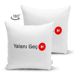 - Suet-K9351-Gorsel-1 - Realhomes Çift Taraflı Özel Tasarım Yalanı Geç Dijital Baskılı Dekoratif Süet Yastık Kırlent Kılıfı Realhomes