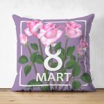 - Suet-K9357-1-Gorsel - Realhomes Çift Taraflı Özel Tasarım 8 Mart Gül Tasarımlı Dijital Baskılı Modern Süet Yastık Kırlent Kılıfı Realhomes