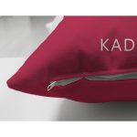 - Suet-K9374-1-Gorsel-2 - Realhomes Çift Taraflı Özel Tasarım 8 Mart Kırmızı Gül Tasarımlı Dijital Baskılı Modern Süet Yastık Kırlent Kılıfı Realhomes