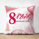 - Suet-K9376-1-Gorsel - Realhomes Çift Taraflı Özel Tasarım 8 Mart Balon Desenli Dijital Baskılı Modern Süet Yastık Kırlent Kılıfı Realhomes