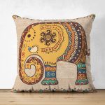 - Suet-K9413-Gorsel - Realhomes Çift Taraflı Etnik Figürlü Fil Desenli Dijital Baskılı Dekoratif Süet Yastık Kırlent Kılıfı Realhomes