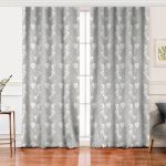 - Perde-8450-Gorsel - Realhomes Realhomes Gri Zemin Üzerinde Beyaz Yaprak Desenli Dijital Baskılı Modern Salon Fon Perde Realhomes