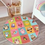 - RealHomes Dijital Baskılı Kaymaz Tabanlı Comfort Çocuk Odası Yuvarlak Halı - Realhomes  Renkli Kareli Puantiye Sevimli Baykuşlar Çocuk & Genç Odası Makinede Yıkanabilir Kaymaz Tabanlı Yuvarlak Çocuk Halısı Realhomes