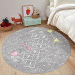 - RealHomes Dijital Baskılı Kaymaz Tabanlı Comfort Çocuk Odası Yuvarlak Halı - Realhomes  Gri Zemin Fil Motifli Seksek Oyun Temalı Çocuk & Genç Odası Makinede Yıkanabilir Kaymaz Tabanlı Yuvarlak Çocuk Oyun Halısı Realhomes