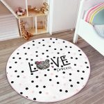 - RealHomes Dijital Baskılı Kaymaz Tabanlı Comfort Çocuk Odası Yuvarlak Halı - Realhomes  Love Princess Motifli Çocuk & Genç Odası Makinede Yıkanabilir Kaymaz Tabanlı Yuvarlak Çocuk Halısı Realhomes