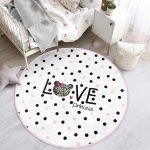 - RealHomes Dijital Baskılı Kaymaz Tabanlı Comfort Çocuk Odası Yuvarlak Halı - Realhomes  Love Princess Motifli Çocuk & Genç Odası Makinede Yıkanabilir Kaymaz Tabanlı Yuvarlak Çocuk Halısı Realhomes