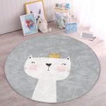 - RealHomes Dijital Baskılı Kaymaz Tabanlı Comfort Çocuk Odası Yuvarlak Halı - Realhomes  Hello Kedicik Çocuk & Genç Odası Makinede Yıkanabilir Kaymaz Tabanlı Yuvarlak Çocuk Halısı Realhomes