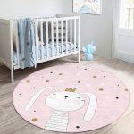 - RealHomes Dijital Baskılı Kaymaz Tabanlı Comfort Çocuk Odası Yuvarlak Halı - Realhomes  Pembe Zemin Taçlı Tavşan Tasarımlı Çocuk & Genç Odası Makinede Yıkanabilir Kaymaz Tabanlı Yuvarlak Çocuk Halısı Realhomes
