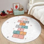 - RealHomes Dijital Baskılı Kaymaz Tabanlı Comfort Çocuk Odası Yuvarlak Halı - Realhomes  Renkli Seksek Temalı Eğitici Oyun Çizimli Çocuk & Genç Odası Makinede Yıkanabilir Kaymaz Tabanlı Yuvarlak Çocuk Oyun Halısı Realhomes