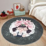 - RealHomes Dijital Baskılı Kaymaz Tabanlı Comfort Çocuk Odası Yuvarlak Halı - Realhomes  Fashion Girl Çocuk & Genç Odası Makinede Yıkanabilir Kaymaz Tabanlı Yuvarlak Çocuk Halısı Realhomes
