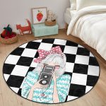 - RealHomes Dijital Baskılı Kaymaz Tabanlı Comfort Çocuk Odası Yuvarlak Halı - Realhomes  Dama Zeminli Fotoğraf Çeken Kız Tasarımlı Çocuk & Genç Odası Makinede Yıkanabilir Kaymaz Tabanlı Yuvarlak Çocuk Halısı Realhomes