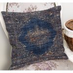 - K11011-Gorsel-1 - Realhomes  RealHomes Lacivert Zeminde Osmanlı Motifli Altın Detay Desenli Dijital Baskılı Yastık Kırlent Kılıfı Realhomes