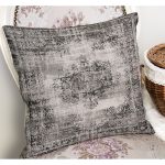 RealHomes Gri Zeminde Damask Motifli Kilim Desenli Dijital Baskılı Yastık Kırlent Kılıfı Realhomes