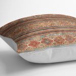 - K11030-Gorsel-3 - Realhomes  RealHomes Kiremit Zeminde Kilim Motifli Baklava Desenli Dijital Baskılı Yastık Kırlent Kılıfı Realhomes