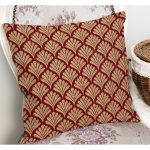 - K11047-Gorsel-1 - Realhomes  RealHomes Bordo Zeminde Altın Motifli Yaprak Desenli Dijital Baskılı Yastık Kırlent Kılıfı Realhomes