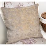 - K11054-Gorsel-1 - Realhomes RealHomes Renkli Zeminde Halı Motifli Modern Desenli Dijital Baskılı Yastık Kırlent Kılıfı Realhomes