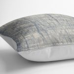 - K11055-Gorsel-3 - Realhomes RealHomes Renkli Zeminde Halı Motifli Modern Desenli Dijital Baskılı Yastık Kırlent Kılıfı Realhomes