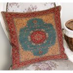 - K11087-Gorsel-1 - Realhomes RealHomes Kırmızı Zeminde Osmanlı Motifli Uşak Desenli Dijital Baskılı Yastık Kırlent Kılıfı Realhomes