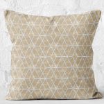 - K11101-Gorsel-2 - Realhomes RealHomes Krem Zeminde Geometrik Motifli Eskitme Desenli Dijital Baskılı Yastık Kırlent Kılıfı Realhomes
