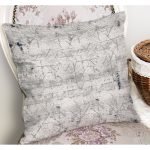 - K11107-Gorsel-1 - Realhomes RealHomes Gri Zeminde Eskitme Motifli Geometrik Desenli Dijital Baskılı Yastık Kırlent Kılıfı Realhomes