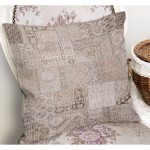- K11113-Gorsel-1 - Realhomes RealHomes Krem Zeminde Patchwork Motifli Antik Desenli Dijital Baskılı Yastık Kırlent Kılıfı Realhomes