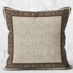 - K11119-Gorsel-2 - Realhomes  RealHomes Krem - Kahverengi Zeminde Çerçeveli Geleneksel Desenli Dijital Baskılı Yastık Kırlent Kılıfı Realhomes