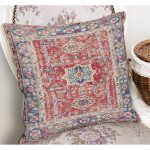 - K11141-Gorsel-1 - Realhomes RealHomes Kırmızı Zeminde Hereke Motifli Yöresel Desenli Dijital Baskılı Yastık Kırlent Kılıfı Realhomes